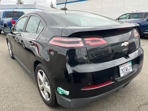 Used 2015 Chevrolet Volt Premium w/ Premium Trim Package FWD image 6