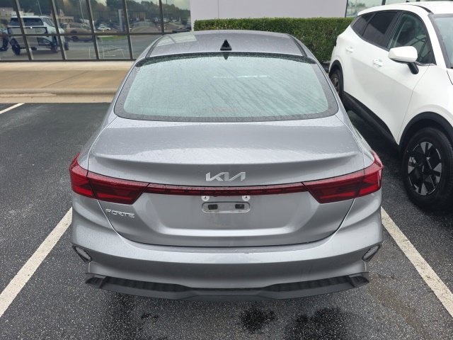 Certified 2024 Kia Forte LXS FWD image 5