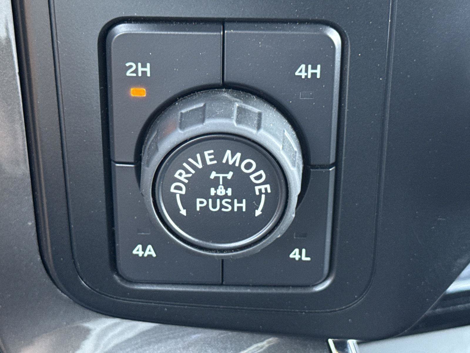 Used 2023 Ford F150 Lariat AWD/4WD image 23