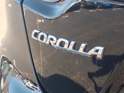 Used 2023 Toyota Corolla LE image 23
