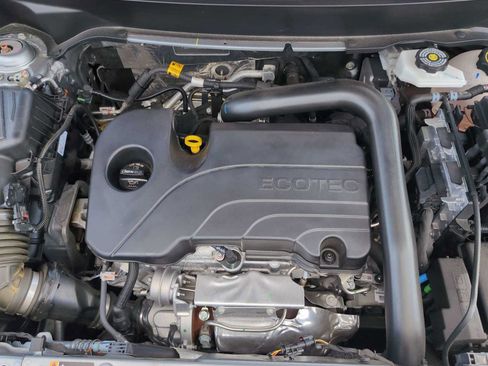 Used 2024 Chevrolet Equinox LT FWD image 28