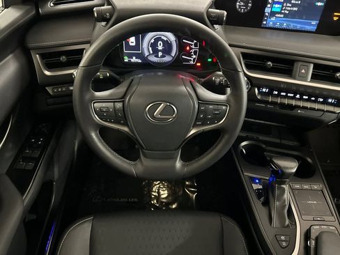Used 2022 Lexus UX 250h image 14