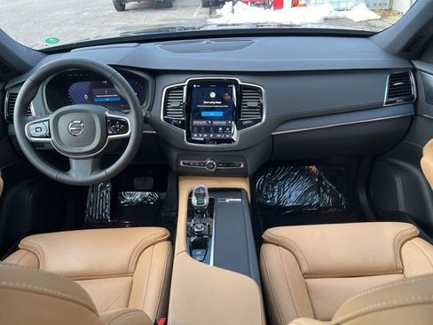 Certified 2025 Volvo XC90 B6 Ultra AWD/4WD image 21