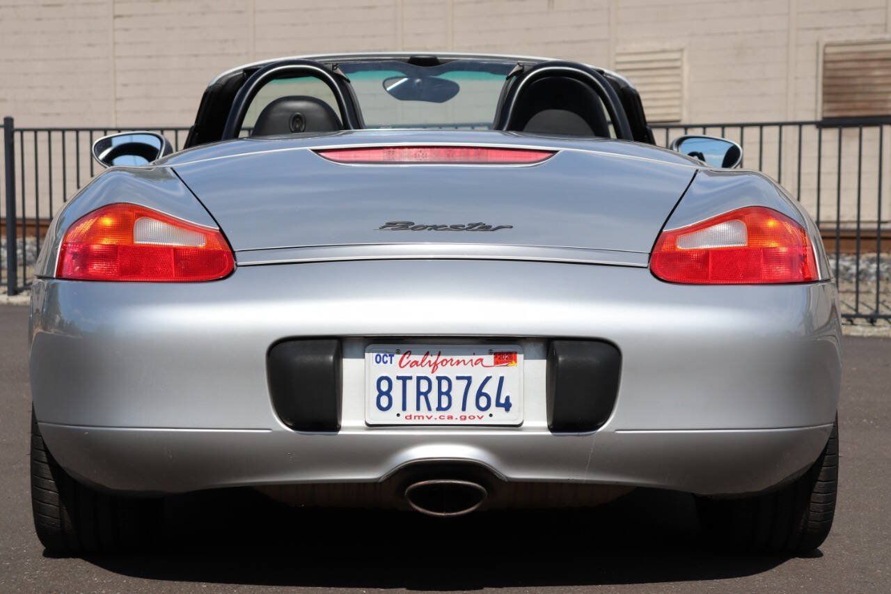 Used 2002 Porsche Boxster RWD image 8