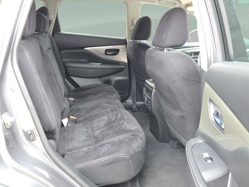 Used 2018 Nissan Murano SV image 17