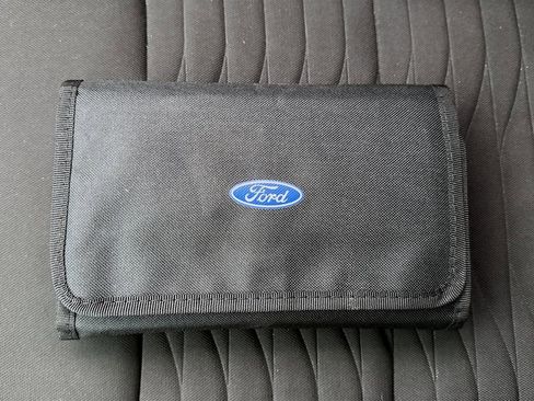 Used 2021 Ford Explorer XLT RWD image 36