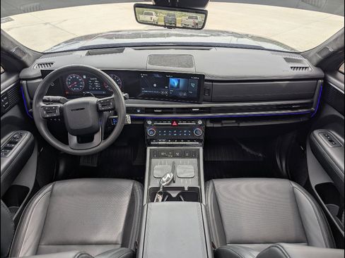 Used 2025 Hyundai Santa Fe Calligraphy AWD/4WD image 25