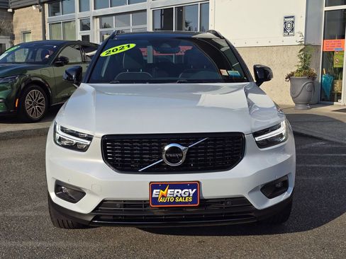 Used 2021 Volvo XC40 T5 R-Design w/ Climate Package AWD/4WD image 3