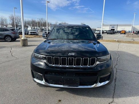 Used 2024 Jeep Grand Cherokee L Limited w/ Luxury Tech Group II image 2