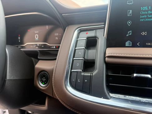 Used 2024 Chevrolet Tahoe High Country w/ Advanced Technology Package AWD/4WD image 20