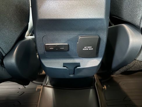 New 2025 Ford Maverick XLT w/ XLT Luxury Package image 29