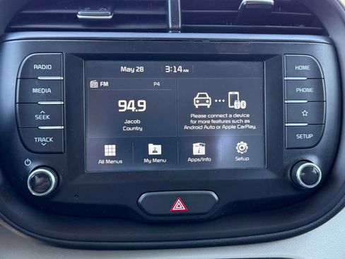 Used 2020 Kia Soul LX FWD image 22