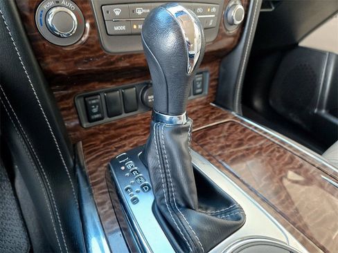 Used 2017 Nissan Armada SL image 20