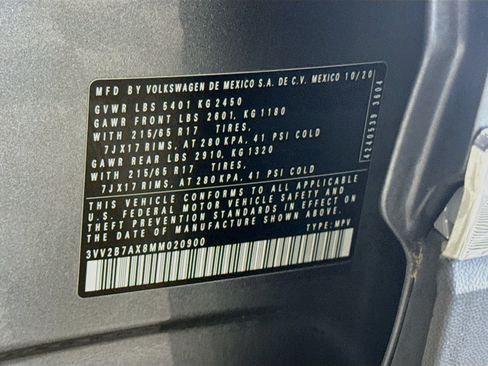 Used 2021 Volkswagen Tiguan SE w/ Panoramic Sunroof Package AWD/4WD image 40