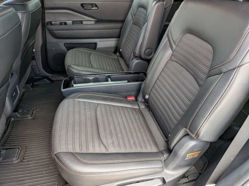 Used 2024 Nissan Pathfinder Rock Creek AWD/4WD image 35