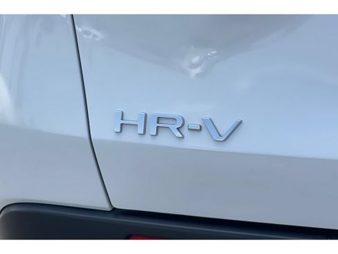 Used 2024 Honda HR-V Sport image 17