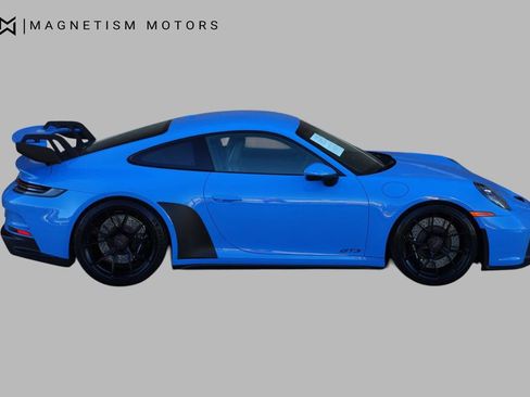 Used 2022 Porsche 911 GT3 image 2