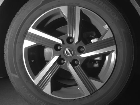 Used 2025 Nissan Sentra SV image 13