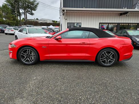 Used 2018 Ford Mustang GT Premium image 2