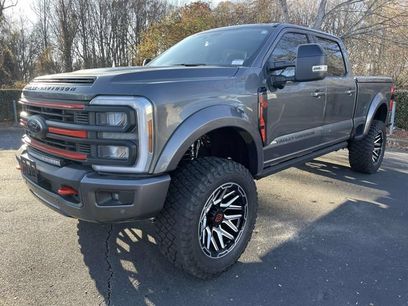 New 2026 Ford F250 Lariat w/ Black Appearance Package