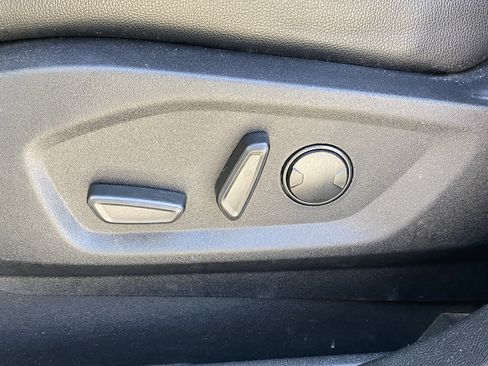 Used 2024 Ford Edge Titanium image 16