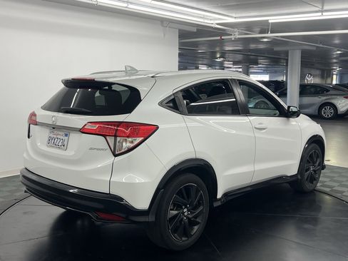 Used 2022 Honda HR-V Sport image 4