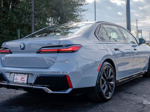 Used 2023 BMW i7 xDrive60 w/ Executive Package 2 image 36