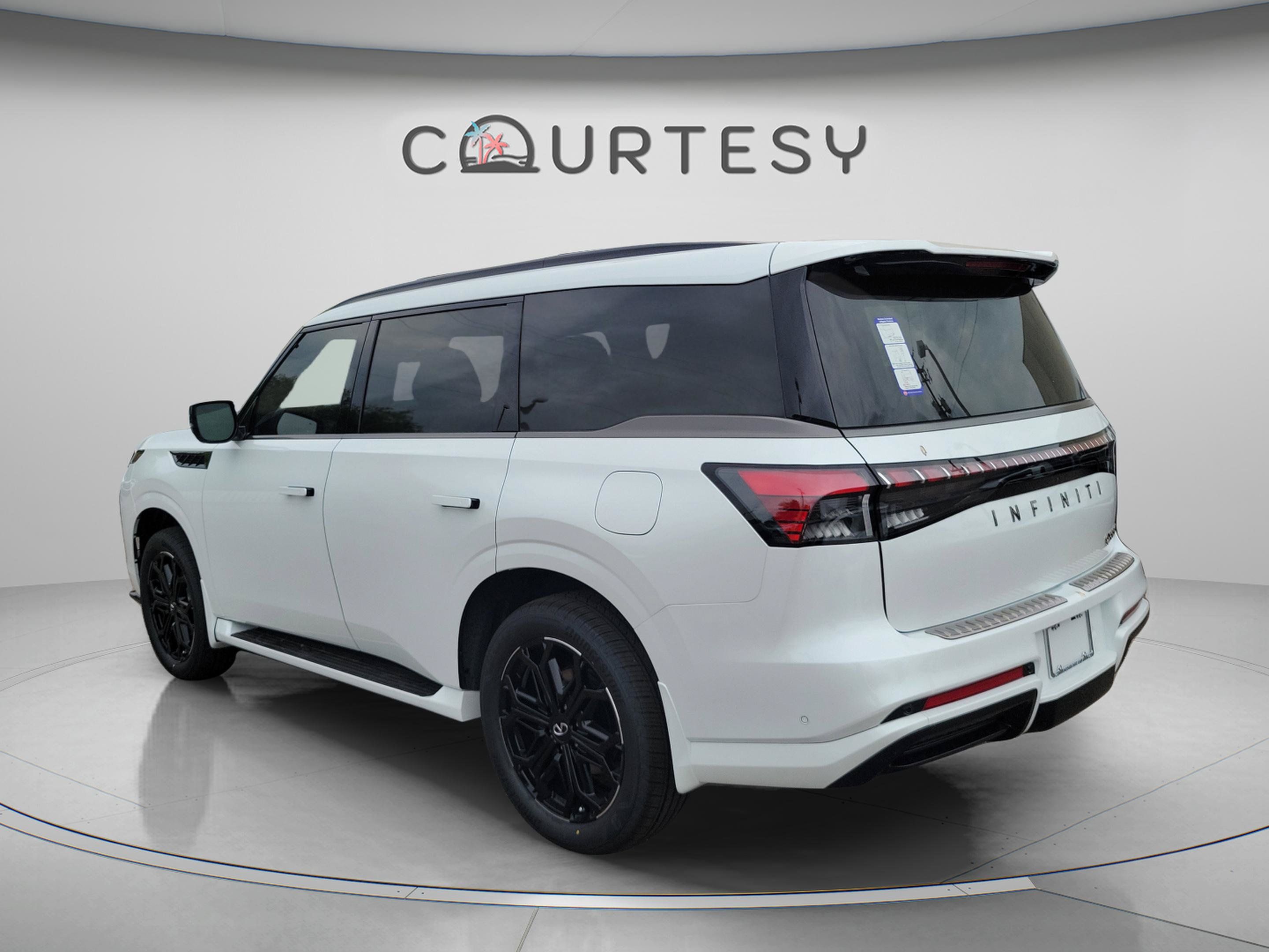 New 2026 INFINITI QX80 4WD image 3