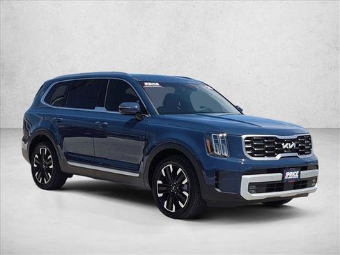 Used 2025 Kia Telluride SX w/ SX Captain's Chair Package AWD/4WD image 3