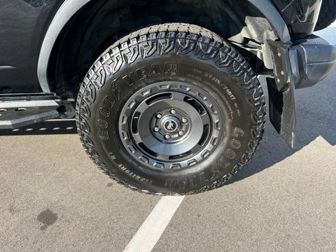 Used 2025 Ford Bronco Big Bend w/ Black Diamond Package AWD/4WD image 10