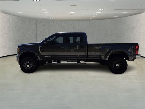 Used 2017 Ford F450 Lariat w/ Lariat Ultimate Package image 6