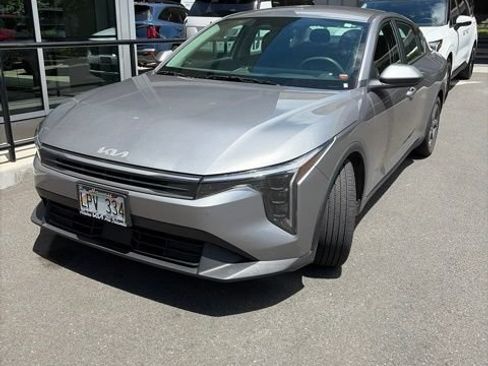 Certified 2025 Kia K4 FWD image 1
