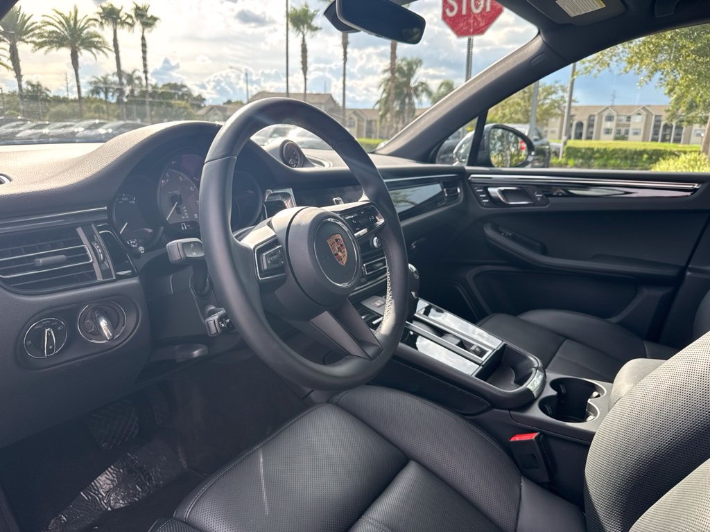 Certified 2026 Porsche Macan S AWD/4WD image 7