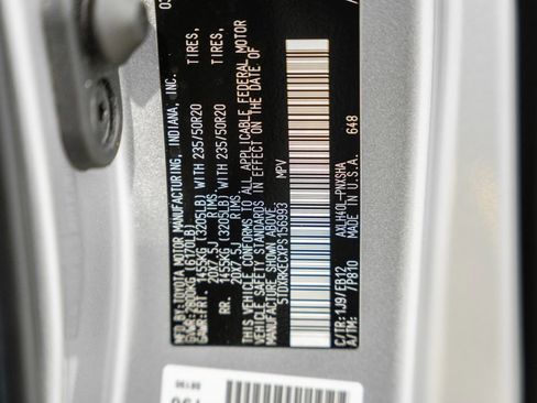 Used 2023 Toyota Sienna XSE FWD image 40