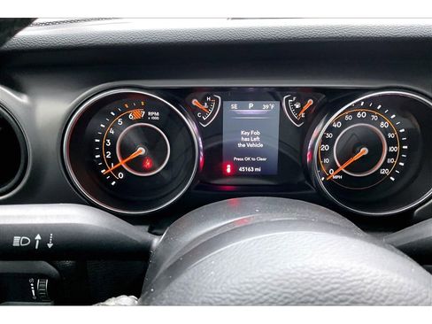 Used 2023 Jeep Wrangler Willys image 26