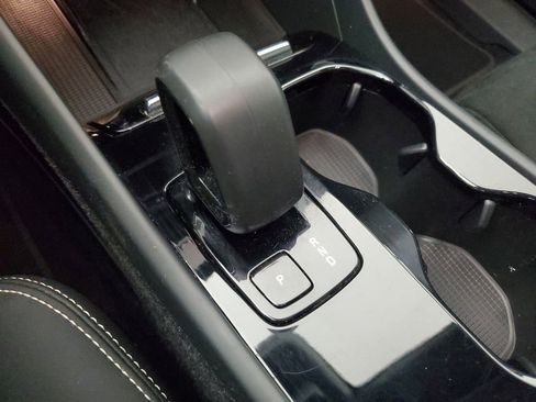Certified 2023 Volvo C40 P8 Recharge Ultimate AWD/4WD image 32