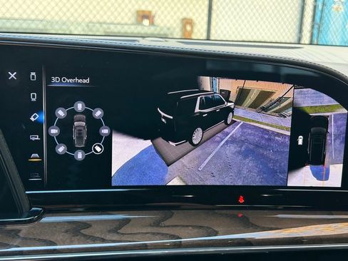 Used 2023 Cadillac Escalade Sport Platinum w/ LPO, ONYX Package image 74