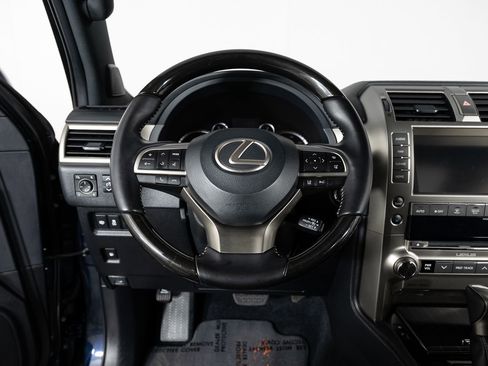 Used 2021 Lexus GX 460 Premium w/ Premium Package image 32