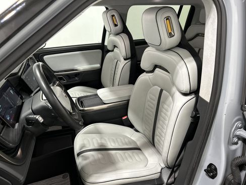 Used 2024 Rivian R1S Adventure AWD/4WD image 21