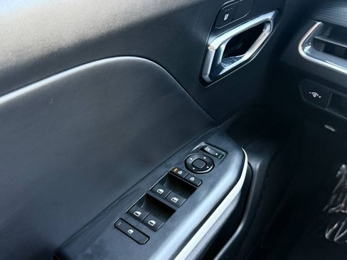 Used 2025 Kia K4 GT-Line FWD image 40