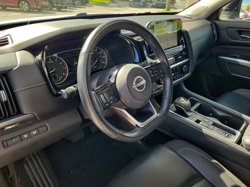 Certified 2023 Nissan Pathfinder SL w/ SL Premium Package FWD image 18