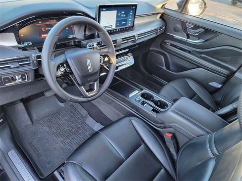 Certified 2024 Lincoln Corsair AWD image 19
