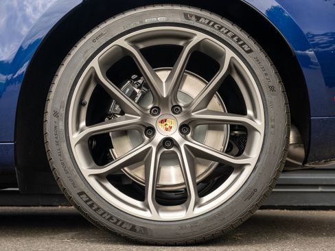 New 2026 Porsche Macan GTS AWD/4WD image 13
