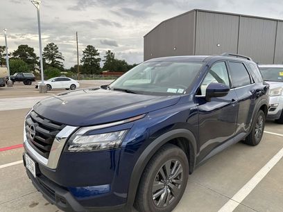 Used 2025 Nissan Pathfinder SV