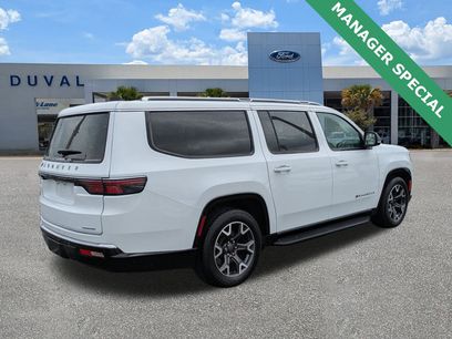 Used 2024 Jeep Wagoneer L Series III w/ Flexible Seating Group