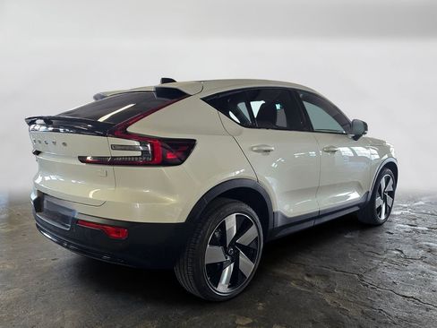 Certified 2023 Volvo C40 P8 Recharge Ultimate image 5