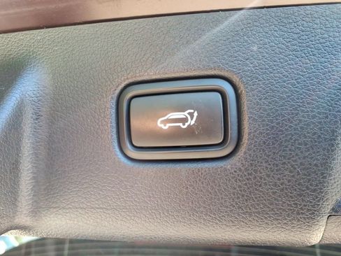 Used 2024 Hyundai Palisade Limited AWD/4WD image 17