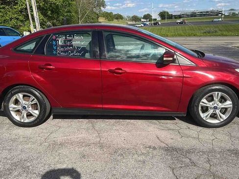Used 2014 Ford Focus SE FWD image 1