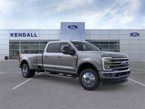 New 2026 Ford F450 XLT w/ XLT Premium Package image 7