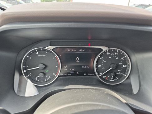 Used 2022 Nissan Rogue SV AWD/4WD image 18